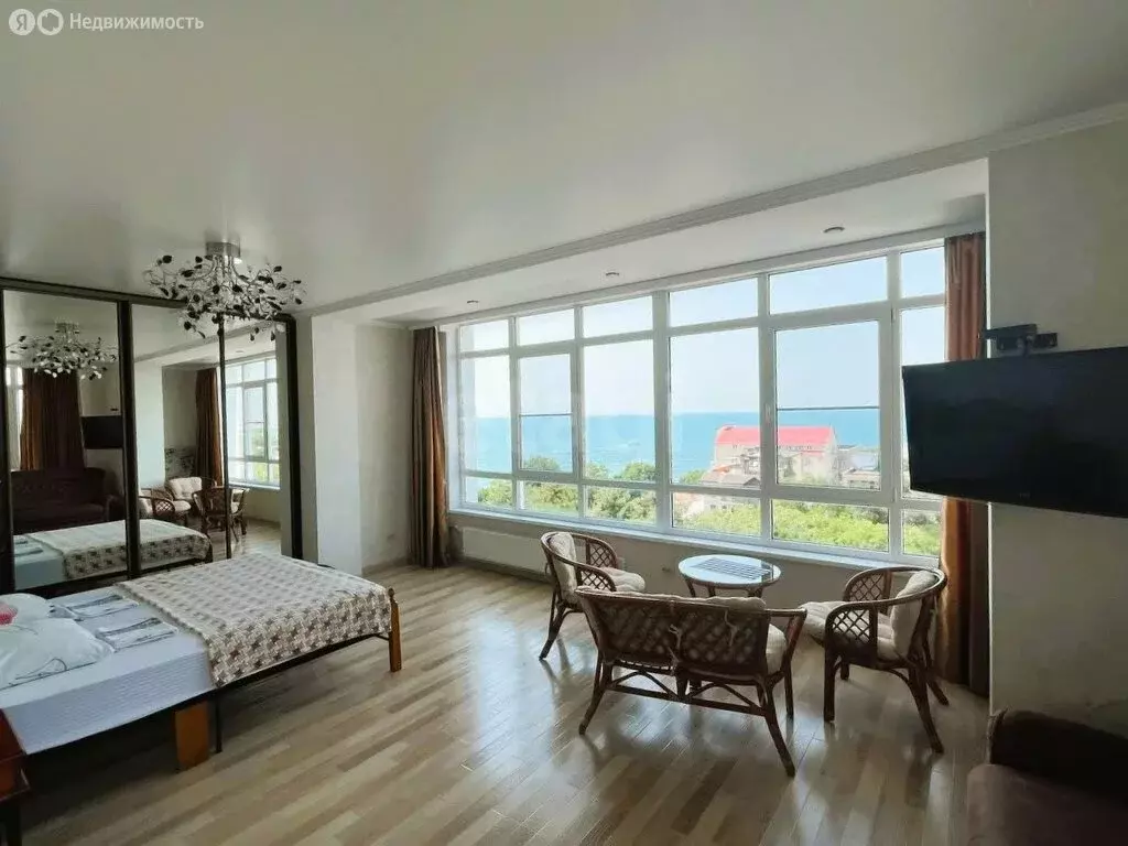 Квартира-студия: Анапа, улица Кирова, 1 (51.1 м) - Фото 1