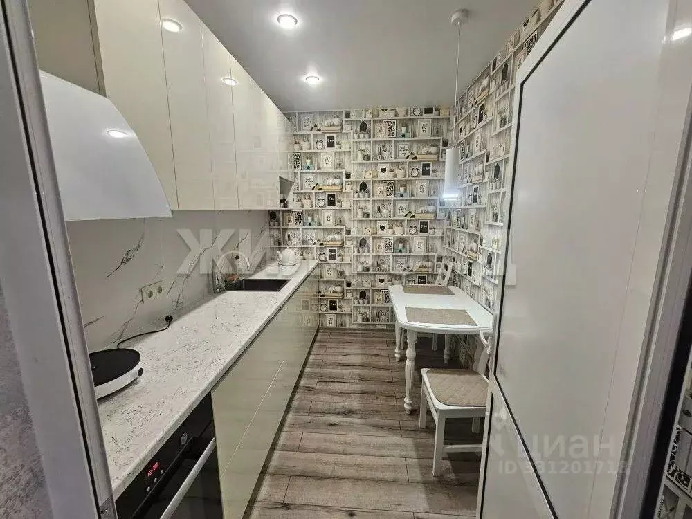 Офис в Ханты-Мансийский АО, Когалым Береговая ул., 47 (42 м) - Фото 2