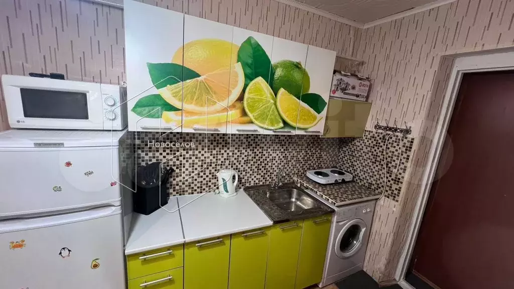 Комната 11,7 м в 4-к., 1/5 эт. - Фото 0