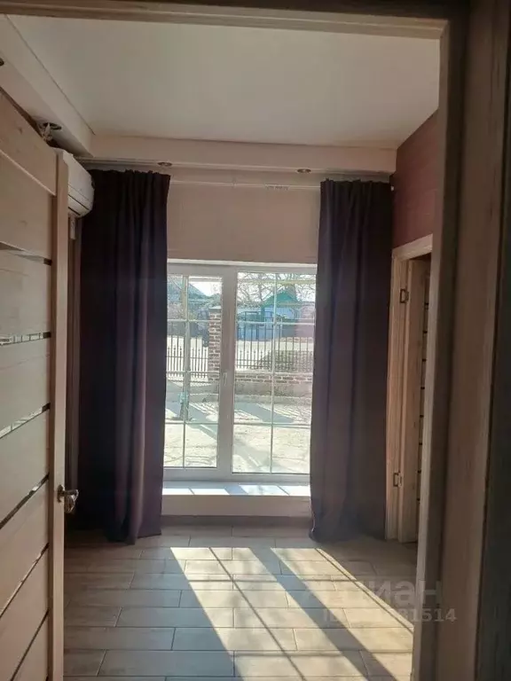 Дом в Краснодарский край, Темрюкский район, Краснострельское с/пос, ... - Фото 1