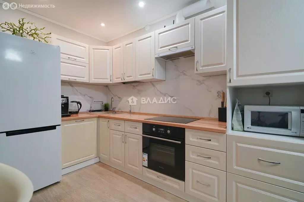 2-комнатная квартира: Вологда, улица Гагарина, 80В (61.9 м) - Фото 2