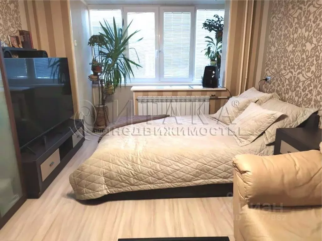 2-к кв. Санкт-Петербург ул. Есенина, 14К2 (44.4 м) - Фото 0