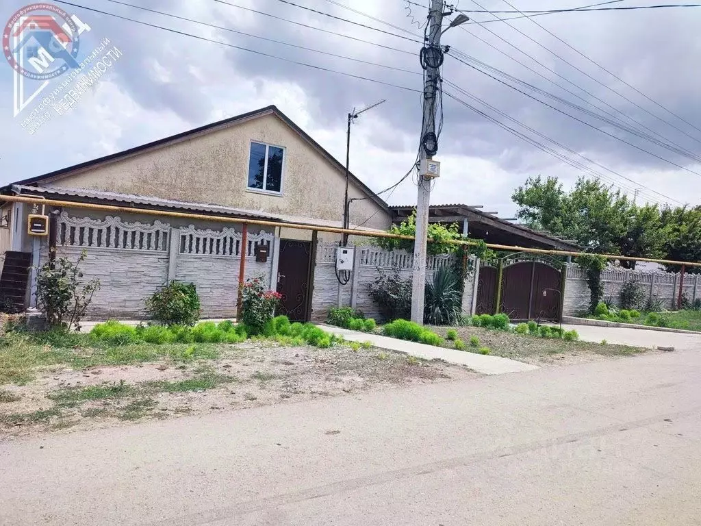 Дом в Крым, Ленинский район, с. Виноградное ул. Новая, 49 (169 м) - Фото 1