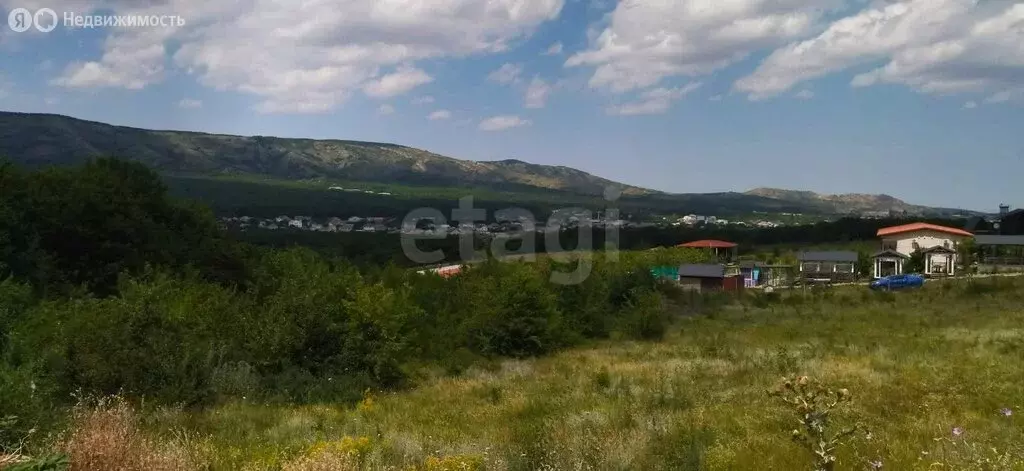 Участок в Старый Крым, улица Мустафаева (50.6 м) - Фото 1