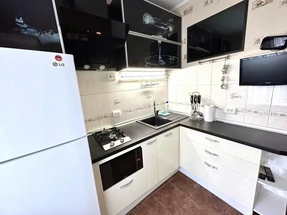 1-к кв. Башкортостан, Уфа просп. Октября, 22 (33.0 м) - Фото 2