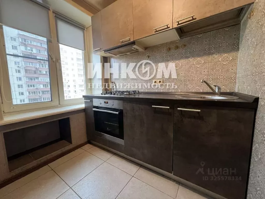 3-к кв. Москва Кастанаевская ул., 5 (56.4 м) - Фото 2