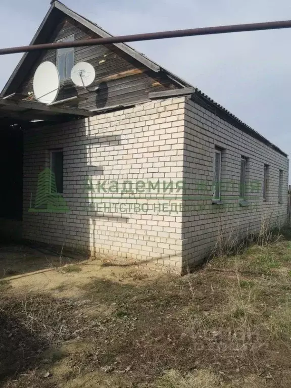 Дом в Саратовская область, Татищевский район, Вязовское муниципальное ... - Фото 0