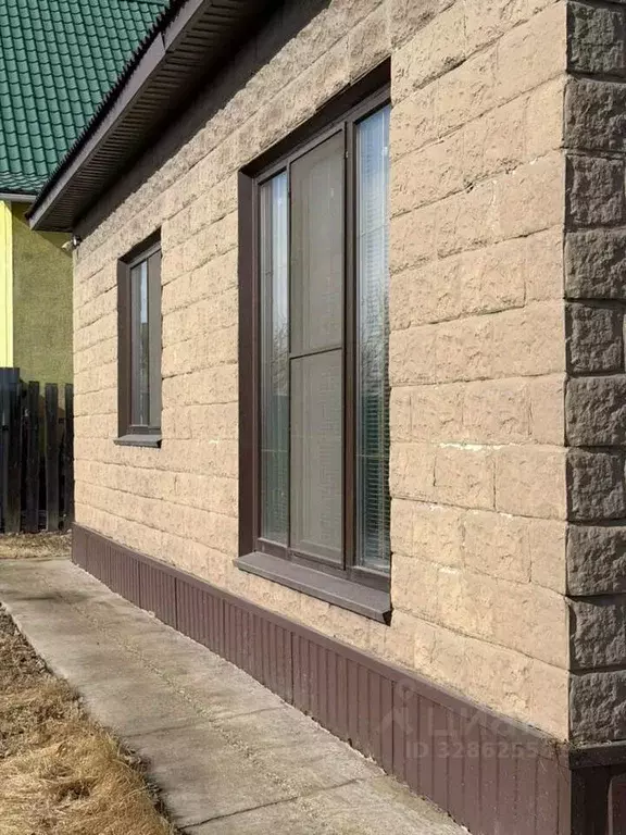 Дом в Хакасия, Усть-Абаканский район, пос. Тепличный Вишневая ул. (63 ... - Фото 1