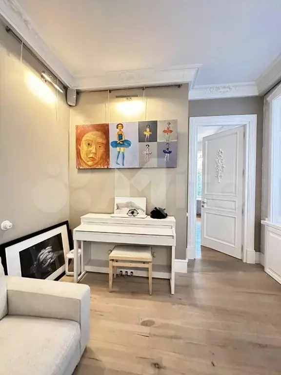 2-к. квартира, 67 м, 4/6 эт. - Фото 0