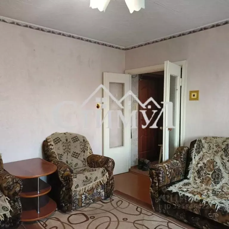 1-к кв. Хакасия, Абакан Пирятинская ул., 23 (30.4 м) - Фото 2