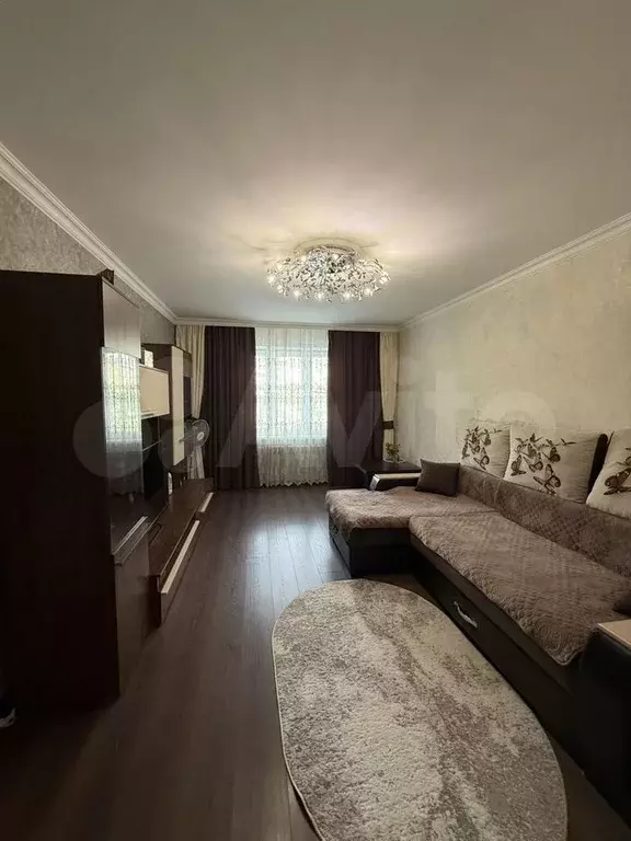 2-к. квартира, 52 м, 1/10 эт. - Фото 0
