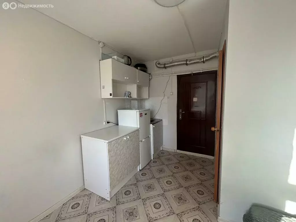 Квартира-студия: Якутск, проспект Ленина, 6 (13.2 м) - Фото 1