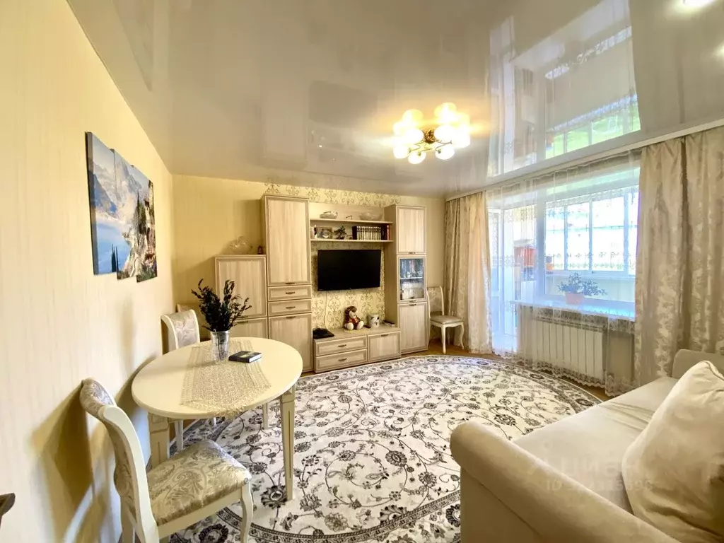 2-к кв. Иркутская область, Иркутск Юбилейный мкр, 10Г (45.5 м) - Фото 0