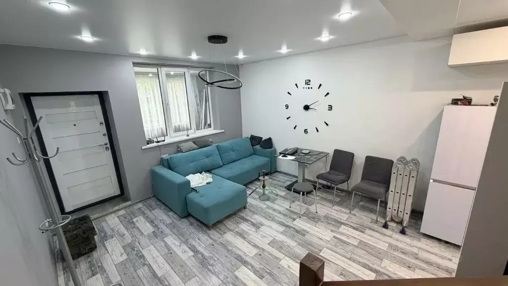 Таунхаус в Иркутская область, Ангарск 30-й мкр, 10 (100 м) - Фото 1