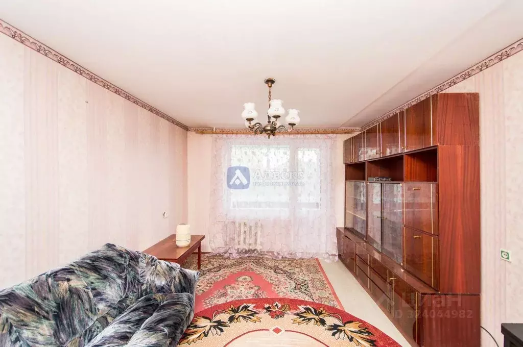 3-к кв. Тюменская область, Тюмень ул. Баумана, 111 (62.8 м) - Фото 1