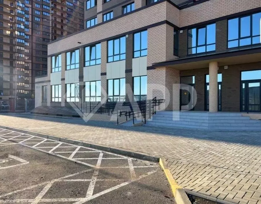 Помещение свободного назначения в Краснодарский край, Краснодар Догма ... - Фото 1