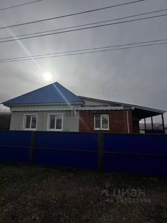 Дом в Башкортостан, Кушнаренковский сельсовет, с. Тарабердино ул. ... - Фото 2