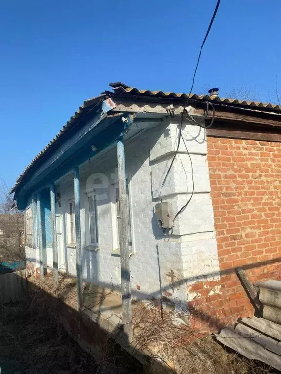 Дом в Калмыкия, Яшалтинский район, с. Соленое ул. Ленина, 54 (53 м) - Фото 1