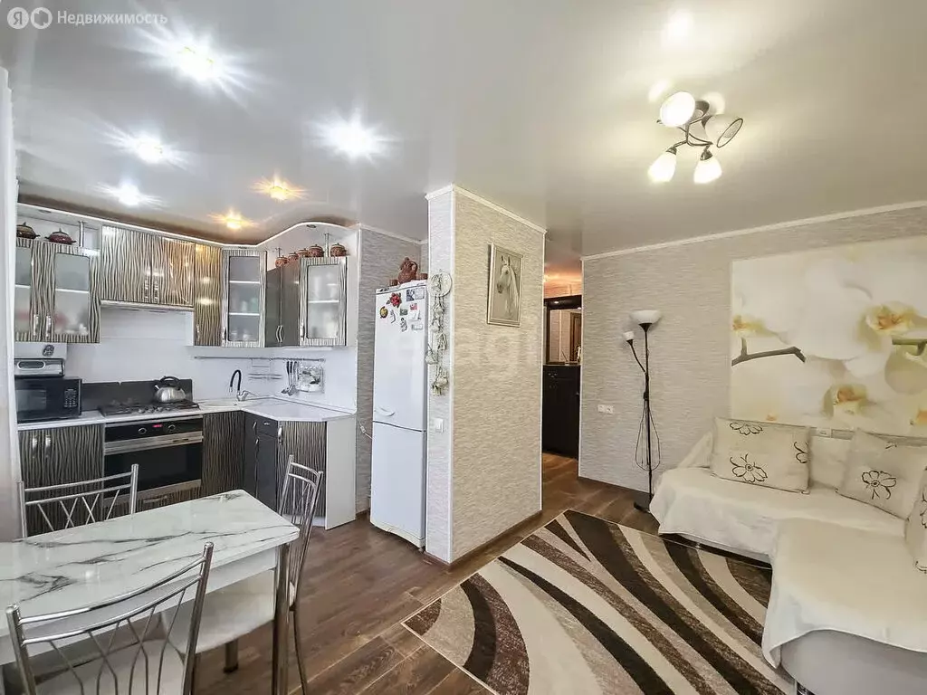 3-комнатная квартира: Стерлитамак, улица Дружбы, 66А (51.5 м) - Фото 1