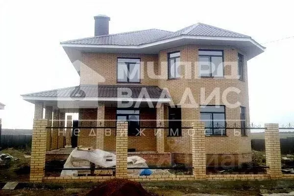 Дом в Омская область, Омский район, с. Усть-Заостровка  (275 м) - Фото 0