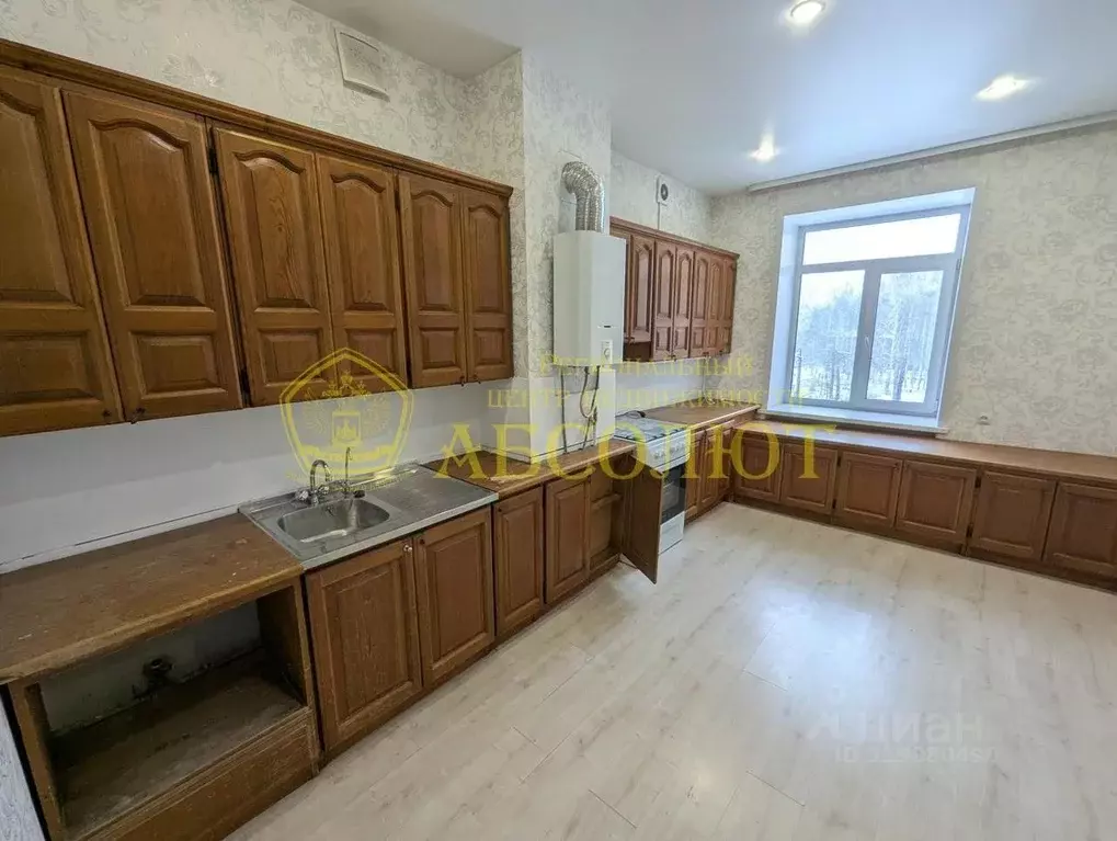 3-к кв. Свердловская область, Ревда ул. Максима Горького, 19 (87.0 м) - Фото 1