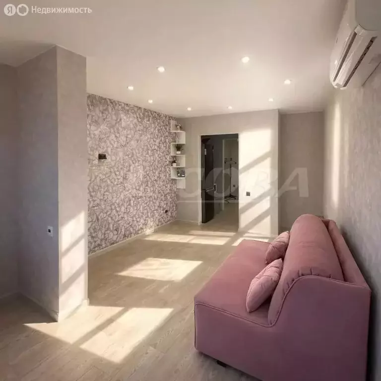 Квартира-студия: Тюмень, улица Вадима Бованенко, 5 (28 м) - Фото 2