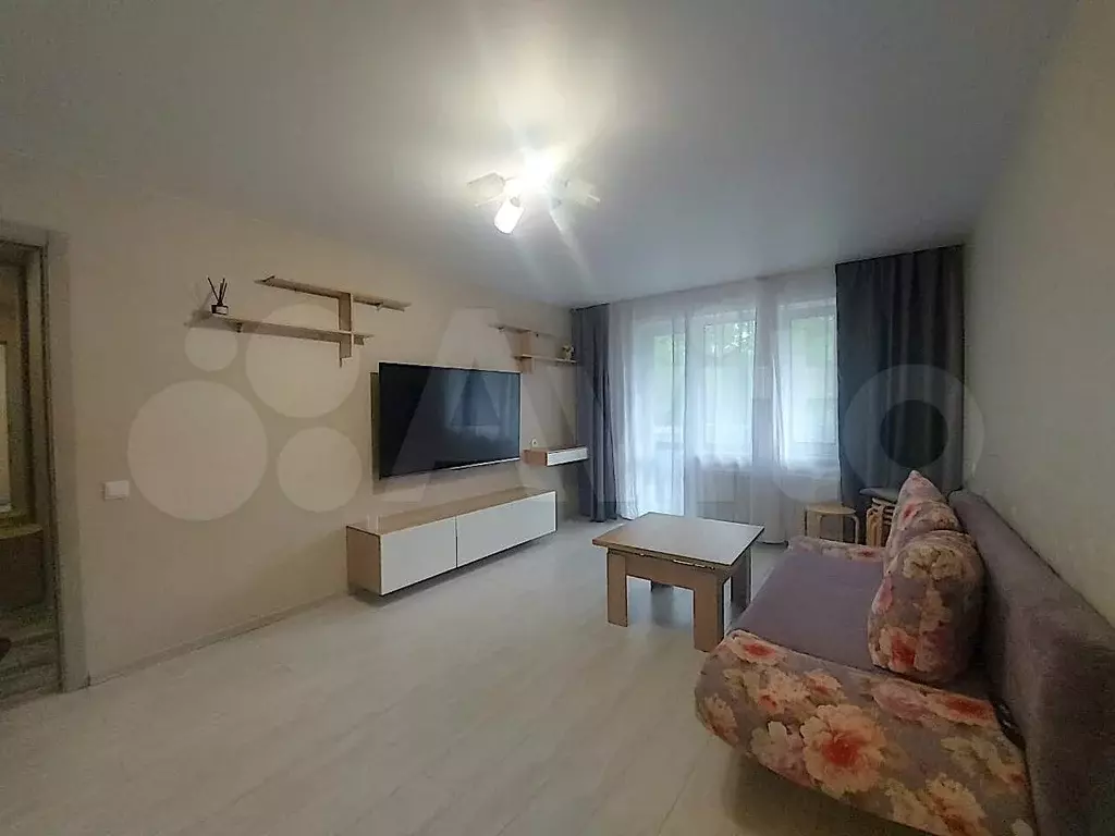 1-к. квартира, 38 м, 1/9 эт. - Фото 0