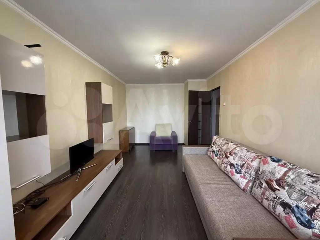 1-к. квартира, 30,6 м, 4/4 эт. - Фото 0