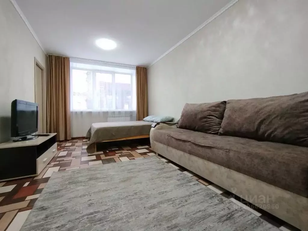 3-к кв. Бурятия, Улан-Удэ ул. Димитрова, 1 (45.0 м) - Фото 0