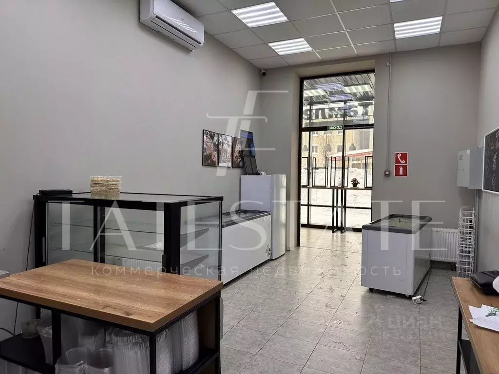 Торговая площадь в Татарстан, Казань проезд Яраткан, 5 (49 м) - Фото 1