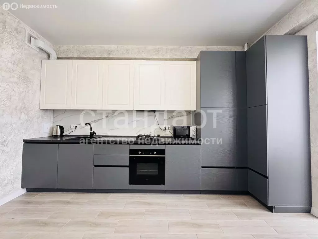 1-комнатная квартира: Ессентуки, улица Буачидзе, 1к3 (54.5 м) - Фото 1