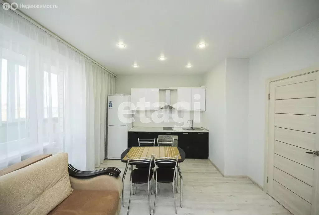 Квартира-студия: Тюмень, улица Дмитрия Менделеева, 2 (29.5 м) - Фото 2