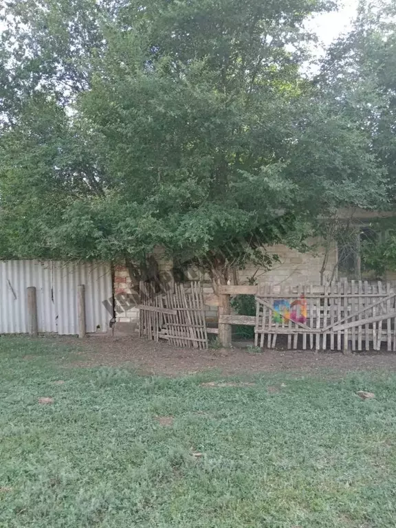 Дом в Калмыкия, Сарпинский район, Коробкинское с/мо, пос. Коробкин ул. ... - Фото 1