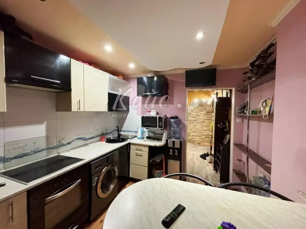 2-к кв. Крым, Феодосия ул. Гарнаева, 81 (32.9 м) - Фото 2