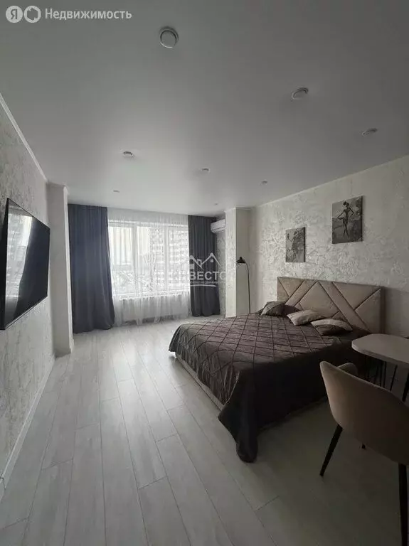 Квартира-студия: Челябинск, улица Энгельса, 4 (37 м) - Фото 2