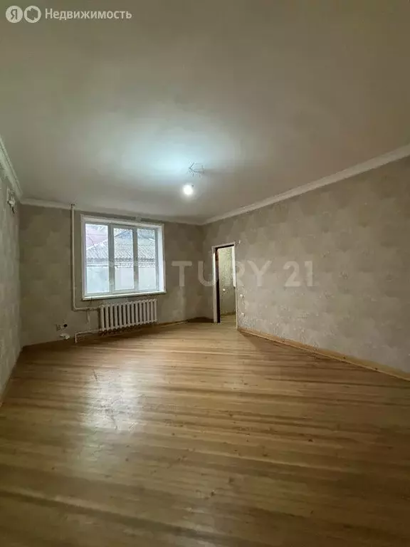 Дом в Махачкала, улица Гамзата Цадасы, 83 (150 м) - Фото 0