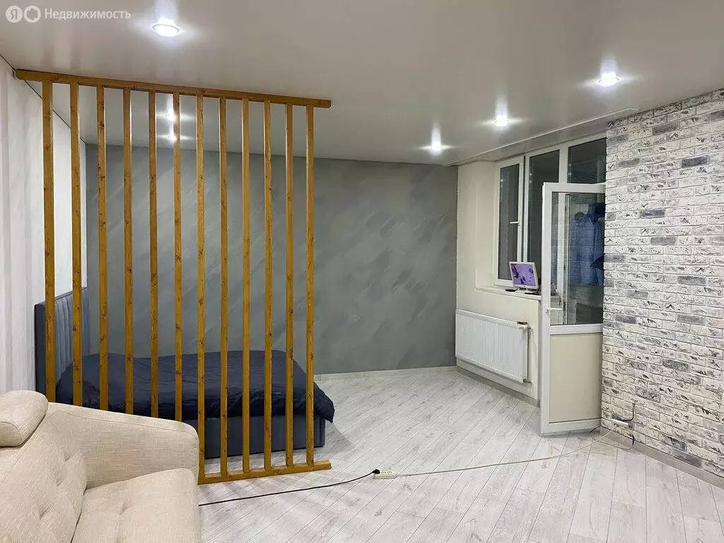 Квартира-студия: Краснодар, улица Цезаря Куникова, 18к10 (40.6 м) - Фото 1