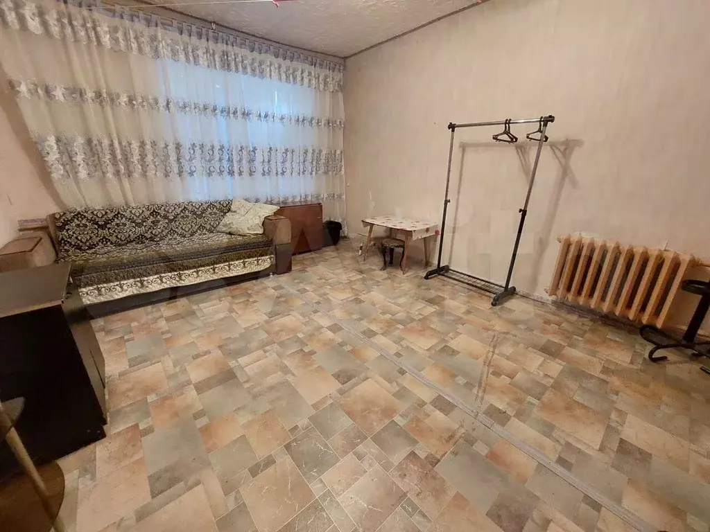Комната 18 м в 3-к., 1/4 эт. - Фото 0