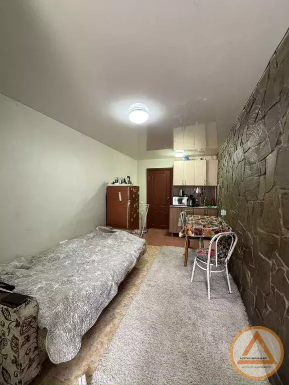 Комната Краснодарский край, Туапсе ул. Тургенева (17.0 м) - Фото 0