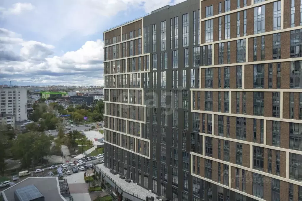 2-к кв. Тюменская область, Тюмень ул. Николая Машарова, 8 (79.2 м) - Фото 1