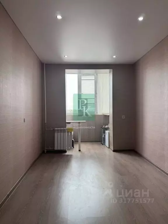 Комната Севастополь ул. Маршала Крылова, 8А/1 (10.0 м) - Фото 1