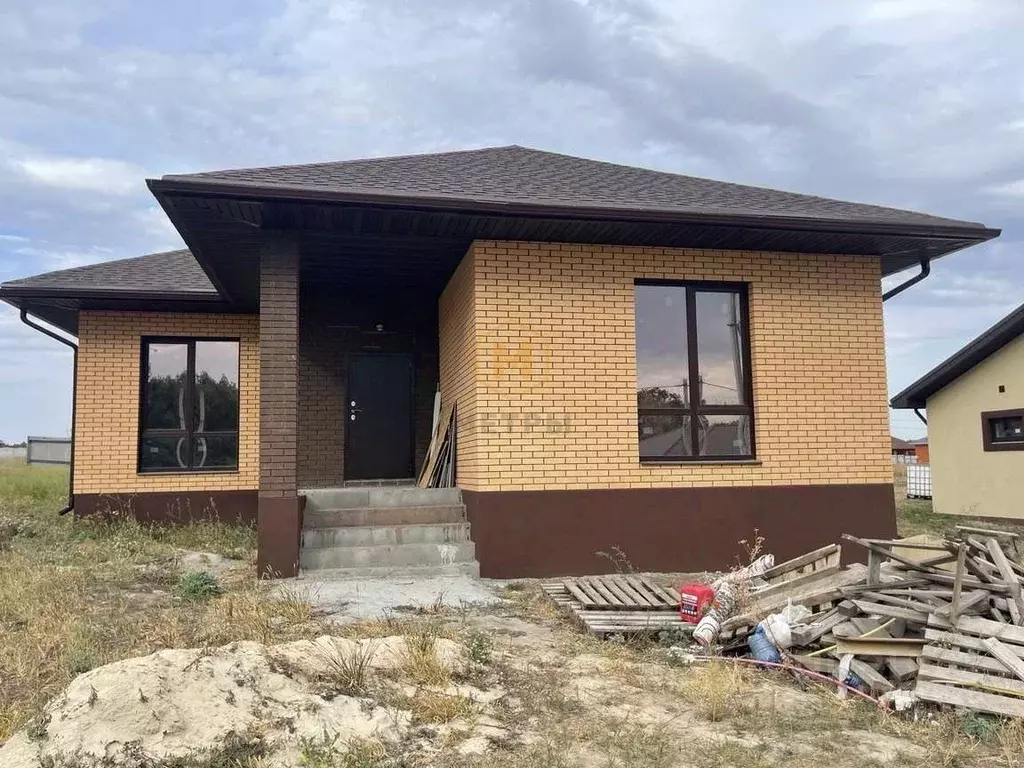 Дом в Белгородская область, Строитель Яковлевский городской округ, ул. ... - Фото 1