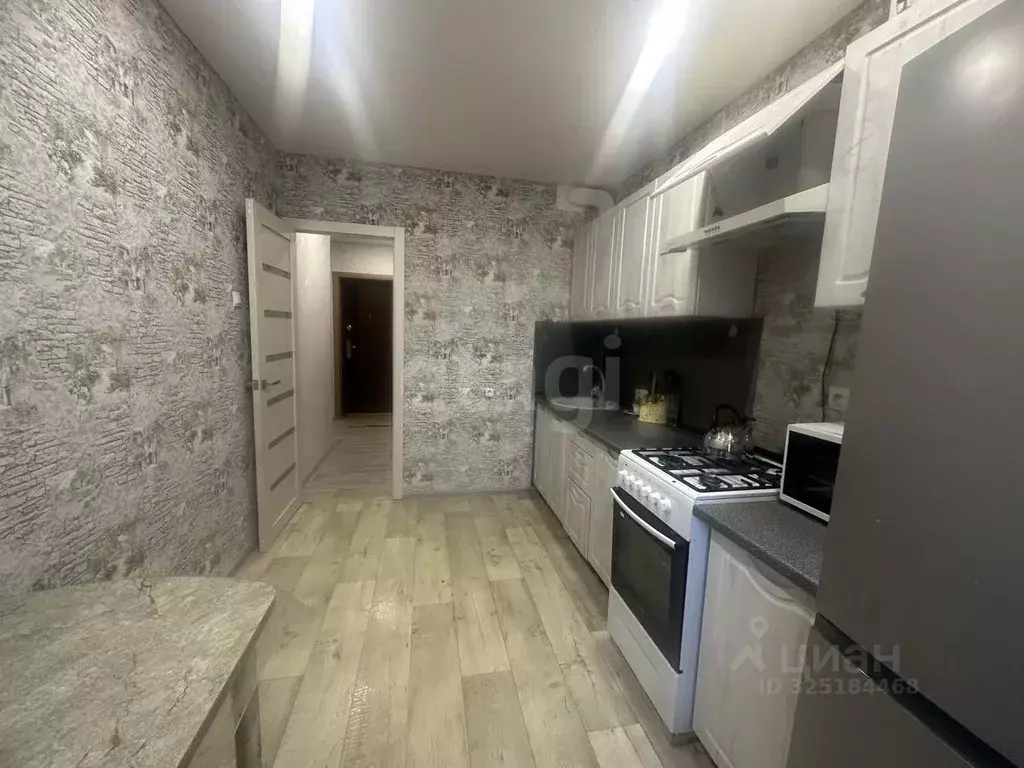 2-к кв. Башкортостан, Стерлитамак Солнечный мкр, ул. Караная Муратова, ... - Фото 2