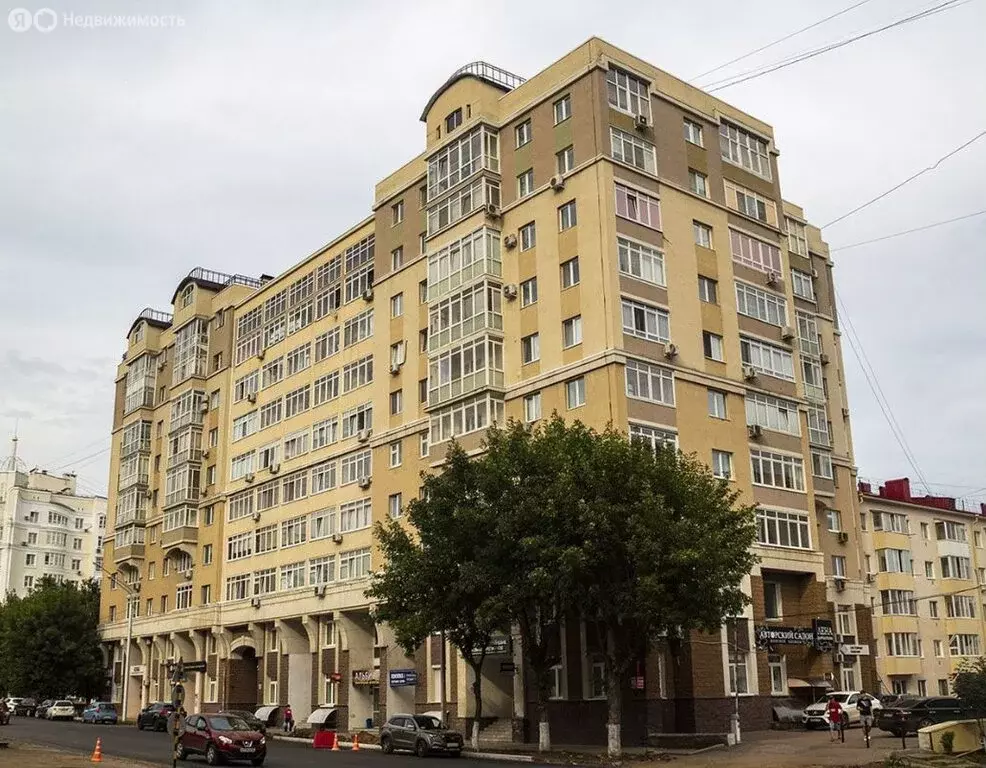 3-комнатная квартира: Уфа, улица Мустая Карима, 28 (93.5 м) - Фото 1