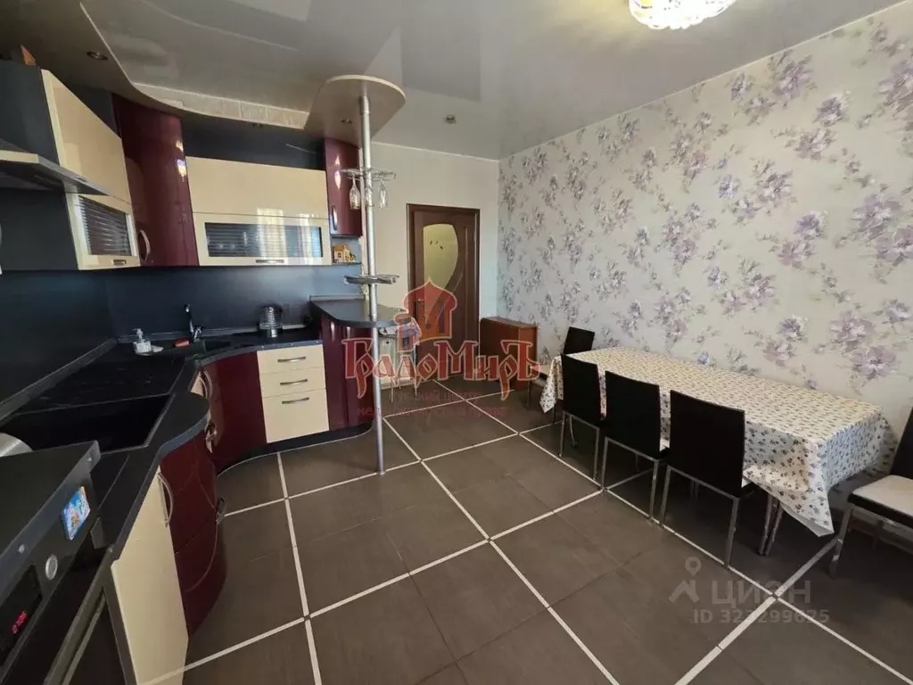 2-к кв. Московская область, Сергиев Посад ул. Осипенко, 6 (76.0 м) - Фото 2