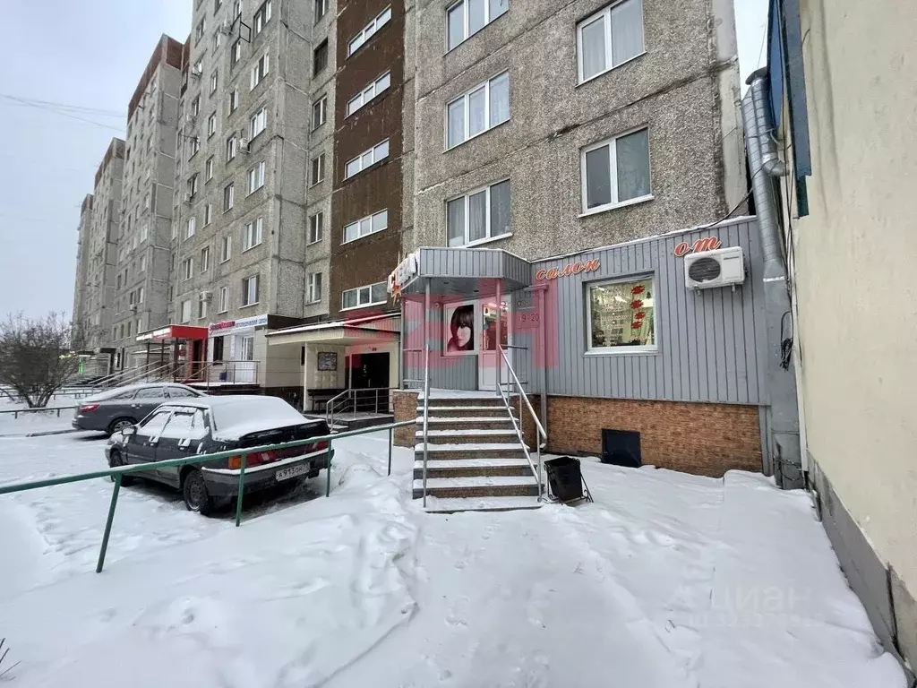 Торговая площадь в Тюменская область, Тюмень ул. Мельникайте, 127Ак2 ... - Фото 1