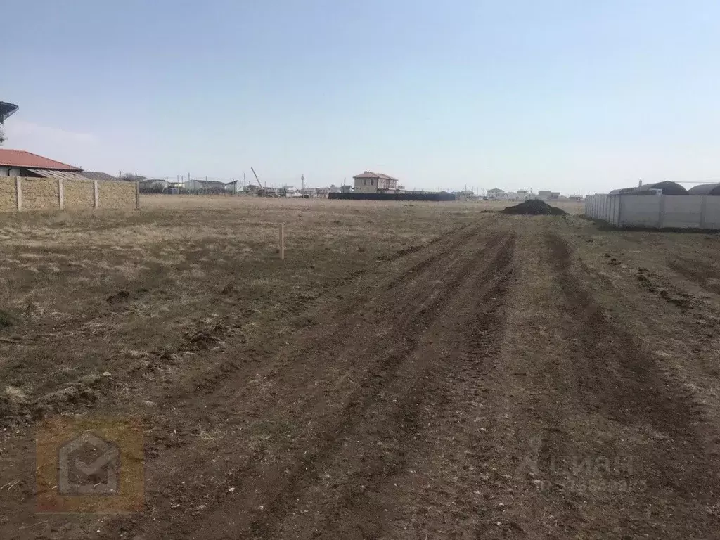 Участок в Крым, Сакский район, с. Штормовое  (6.0 сот.) - Фото 1