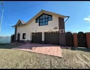 Дом в Саха (Якутия), Якутск ул. 50 лет Советской Армии, 75/2 (400 м) - Фото 1