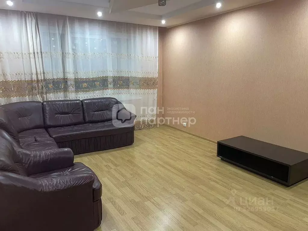 2-к кв. Санкт-Петербург Гаккелевская ул., 33к1 (73.8 м) - Фото 1