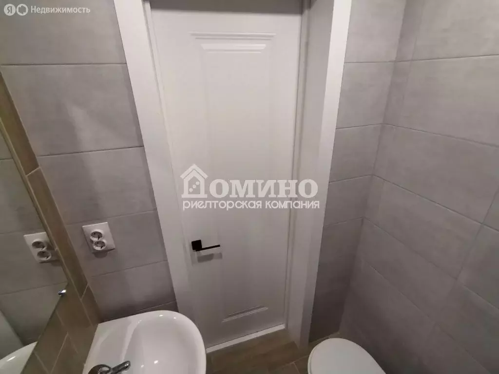 Квартира-студия: Тюмень, улица 30 лет Победы, 77 (167 м) - Фото 2